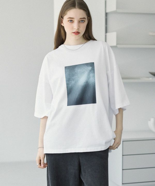 ビンテージ加工グラフィックTシャツ　グラデーション/総柄